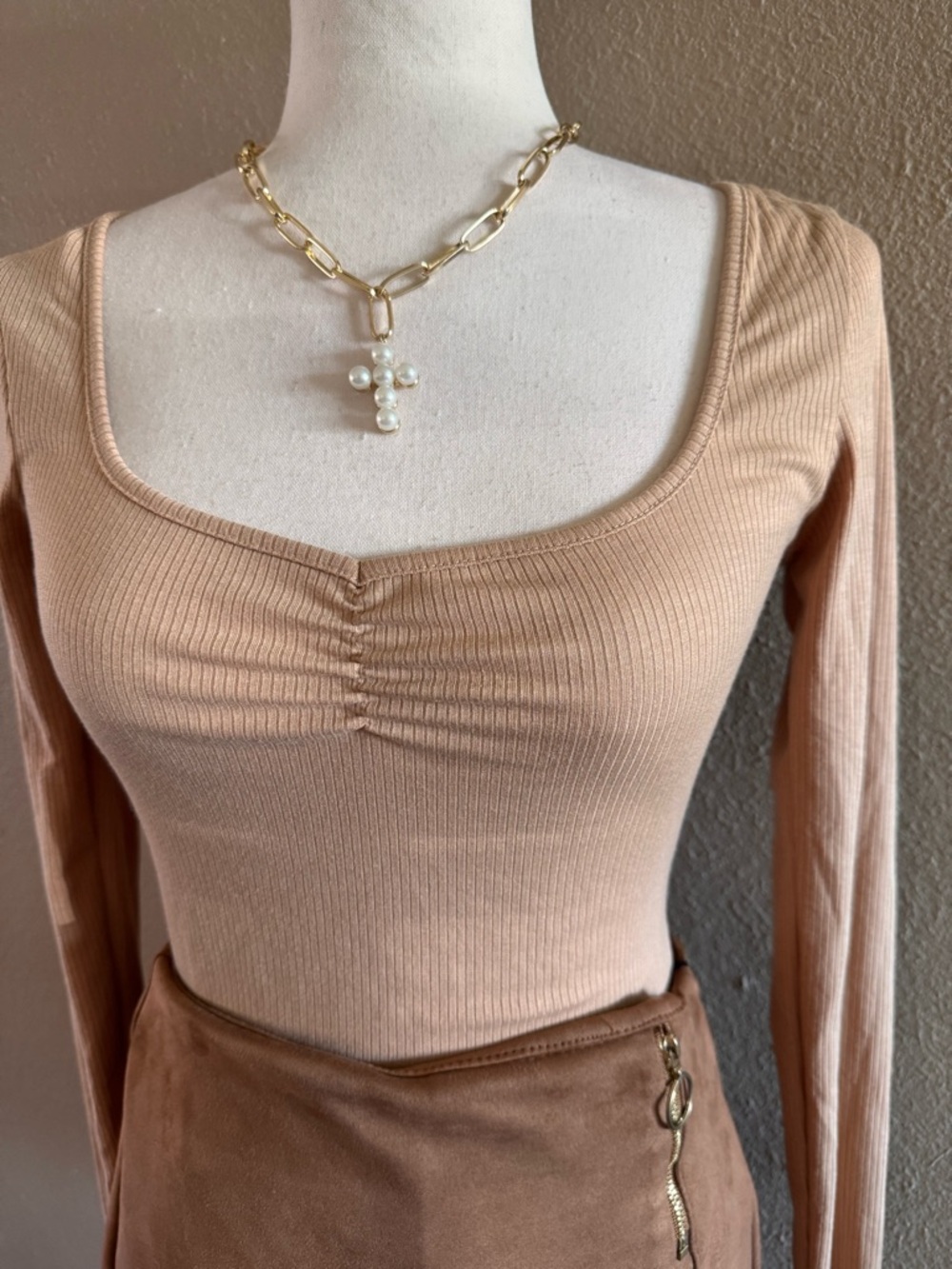 Heart & Hips Ribbed Square Neck Crop Top - Beige - Picture 9 of 10